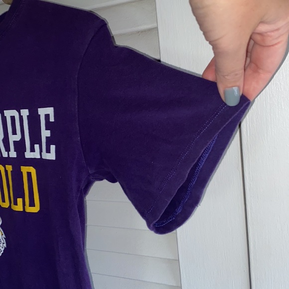 LSU Tigers Purple T-Shirt Small - Picture 3 of 6
